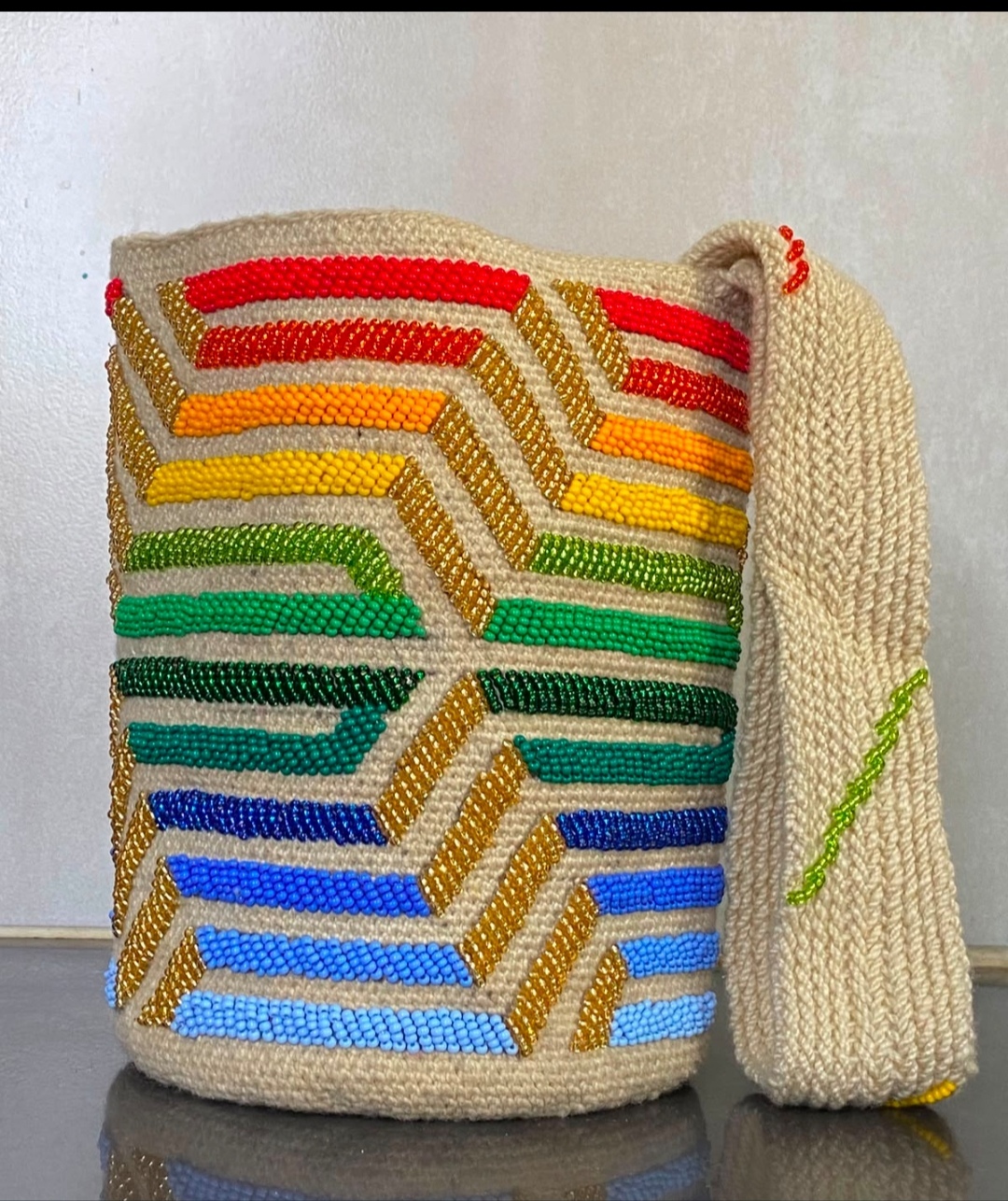 Mochila Kamhuama mediana con mostacilla - Image 6