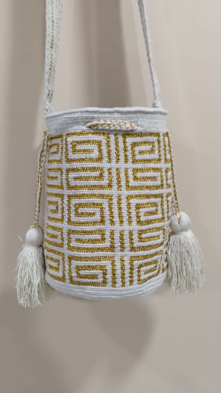 Mochila mediana hilo brillante